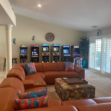 Coachella Chill: Luxury 4Br/4King Paradise Retreat Indio Dış mekan fotoğraf